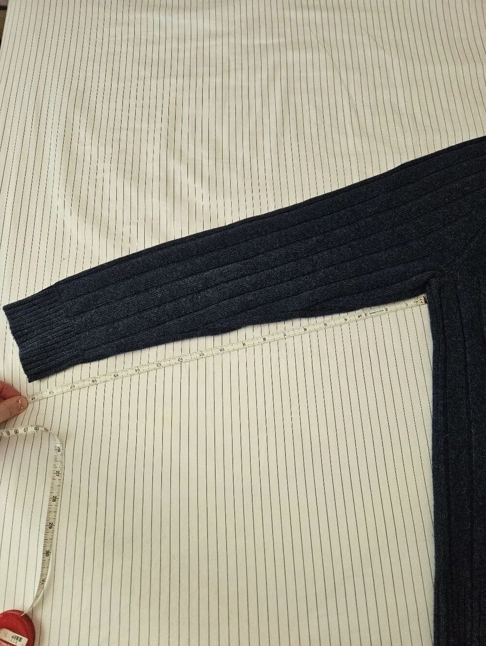 Ribbed Crewneck Wool Blend Sweater in Navy Blue